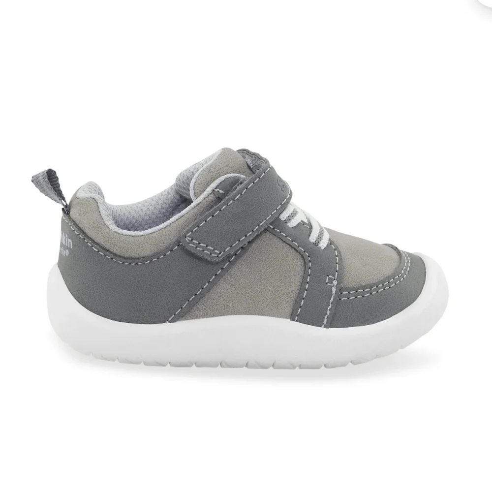 Munchkin by Stride Rite Miller Baby Casual Sneaker
